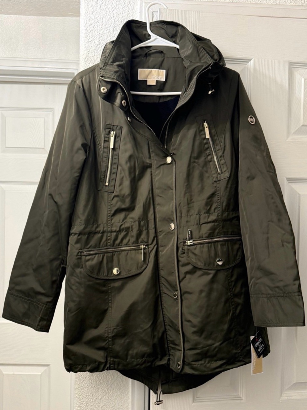 Michael Kors
Women's Hooded Anorak Raincoat